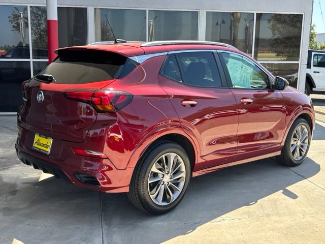 Used 2022 Buick Encore GX Select w/ Experience Buick Package FWD image 3
