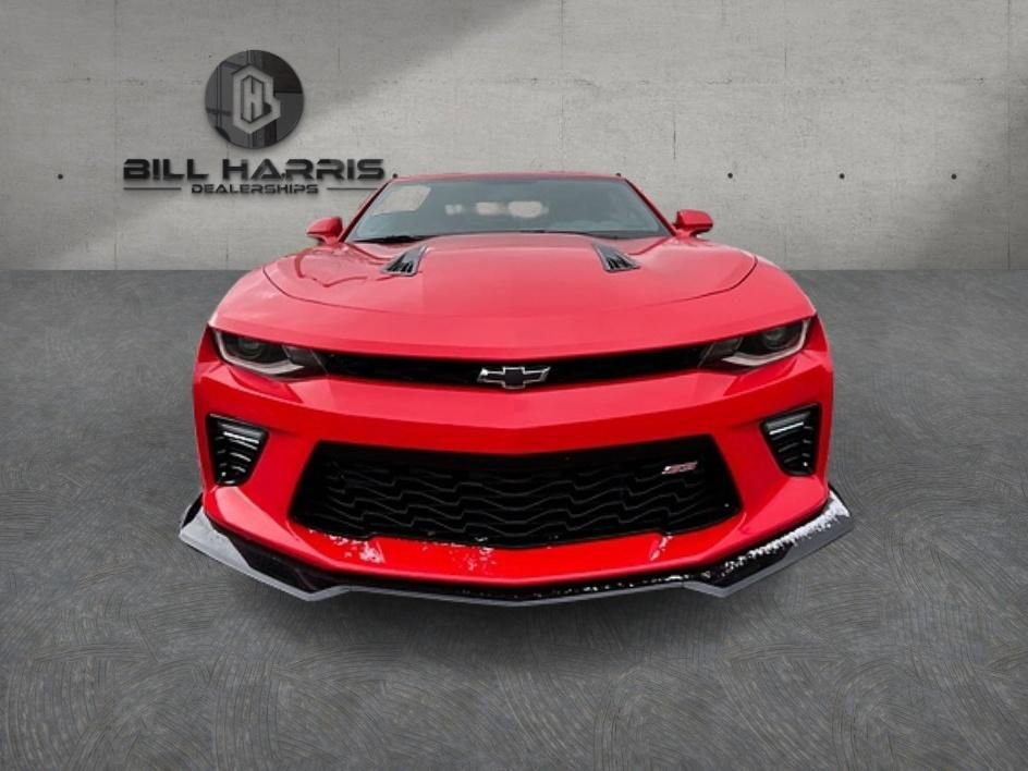 Used 2017 Chevrolet Camaro SS image 2