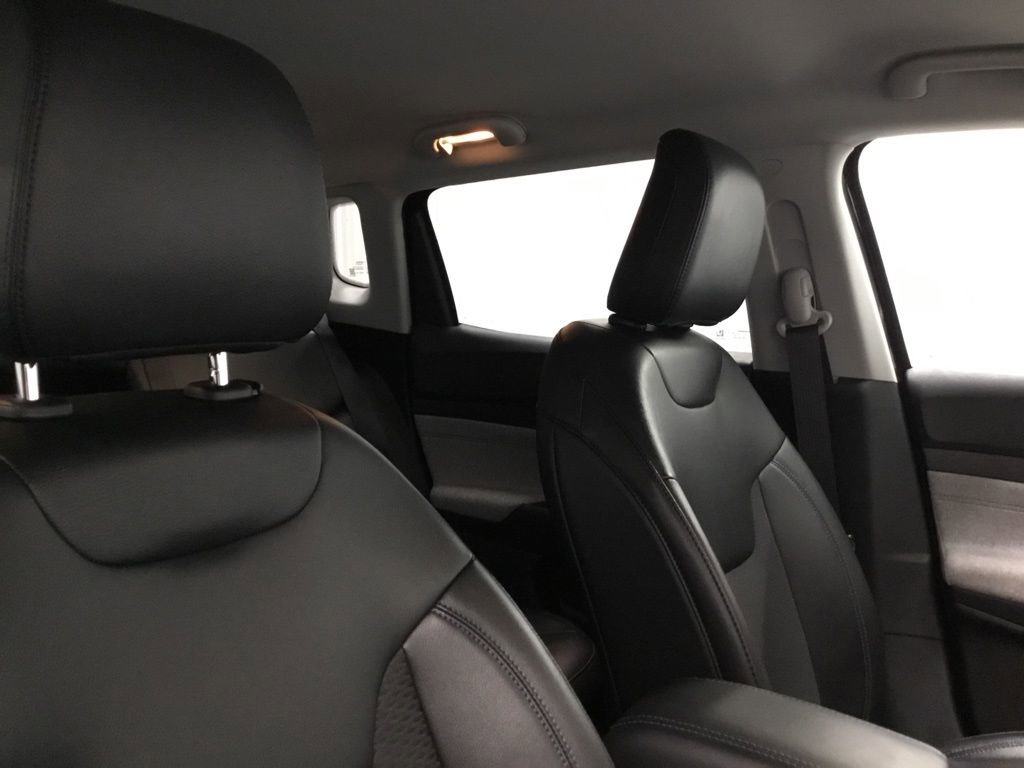 Used 2022 Jeep Compass Latitude w/ Convenience Group image 23