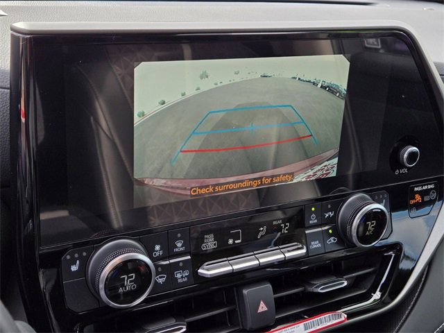 Certified 2024 Toyota Highlander XLE image 25