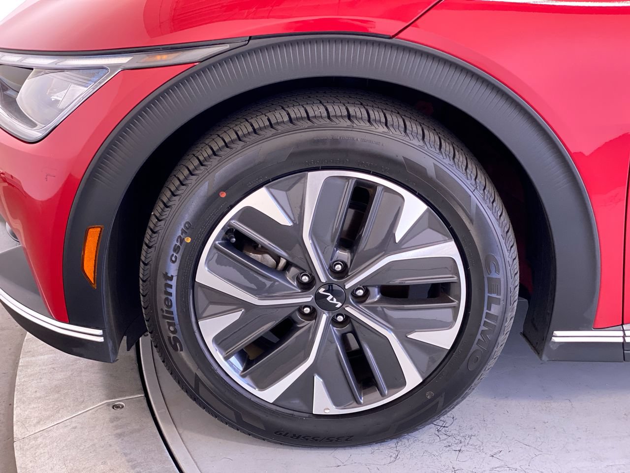 Certified 2024 Kia EV6 Light AWD/4WD image 12