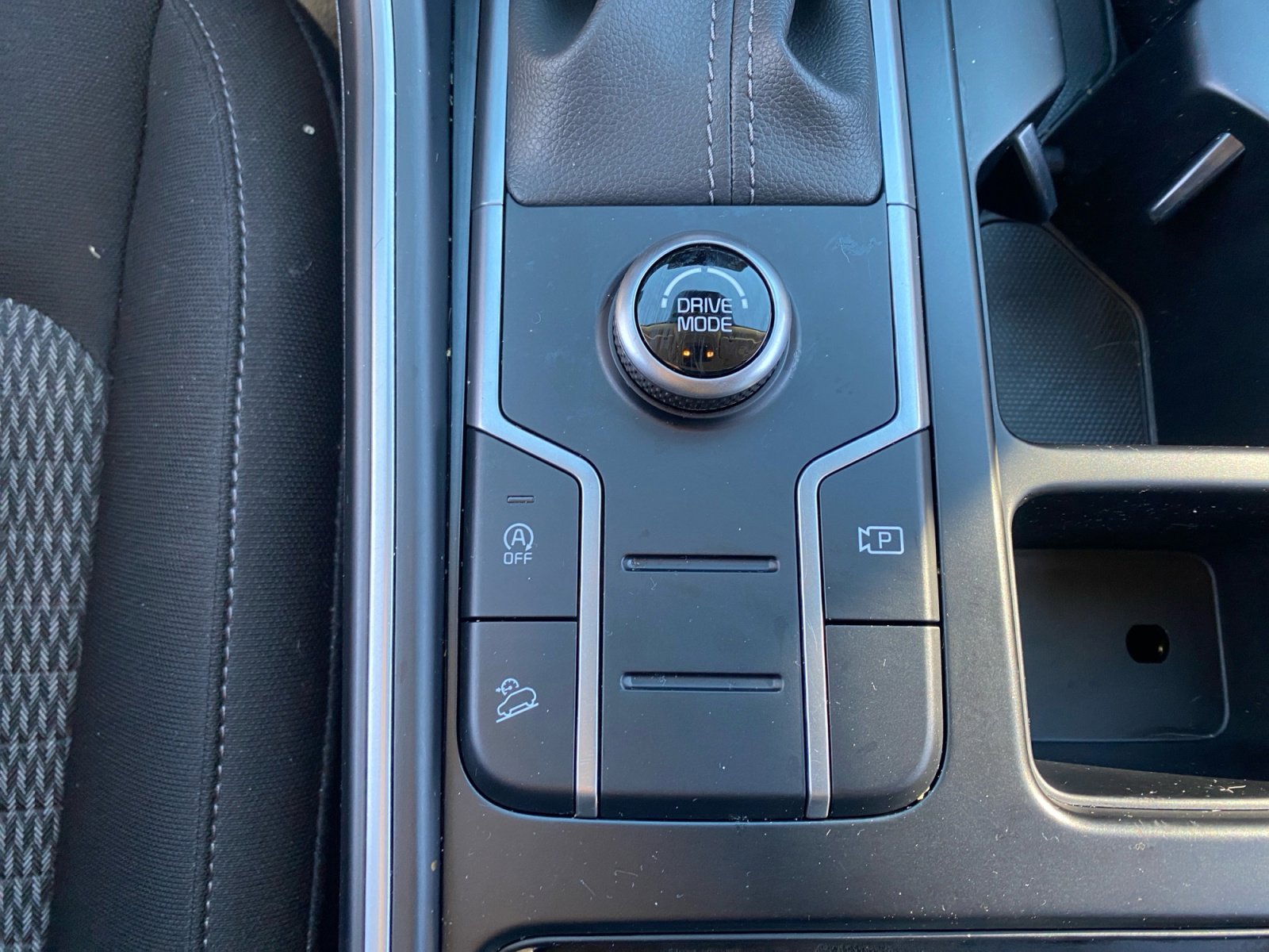 Used 2022 Kia Sorento LX image 29