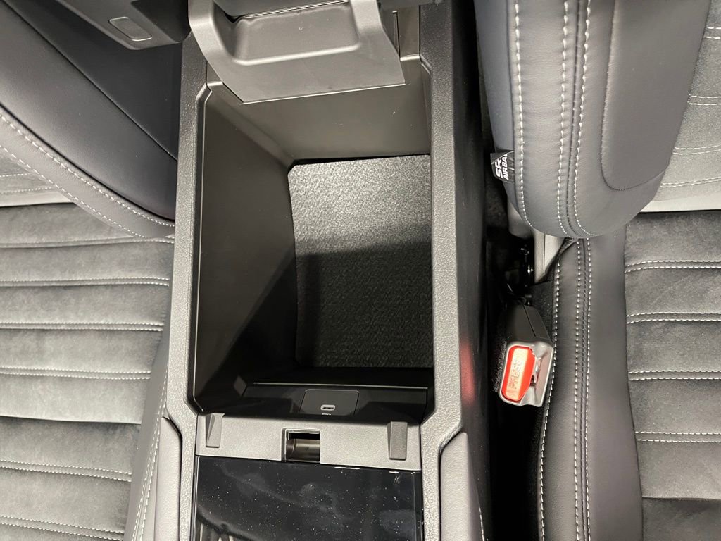 New 2025 Mitsubishi Outlander SE image 12