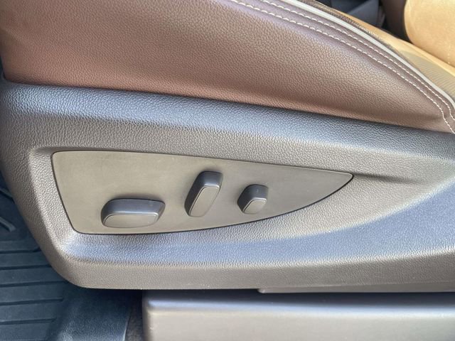 Used 2018 Chevrolet Silverado 1500 High Country image 15