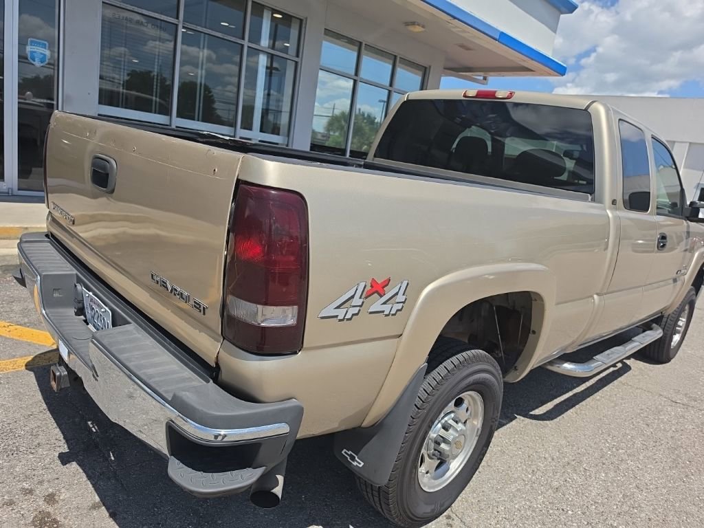 Used 2004 Chevrolet Silverado 2500 LS w/ Skid Plate Package image 10
