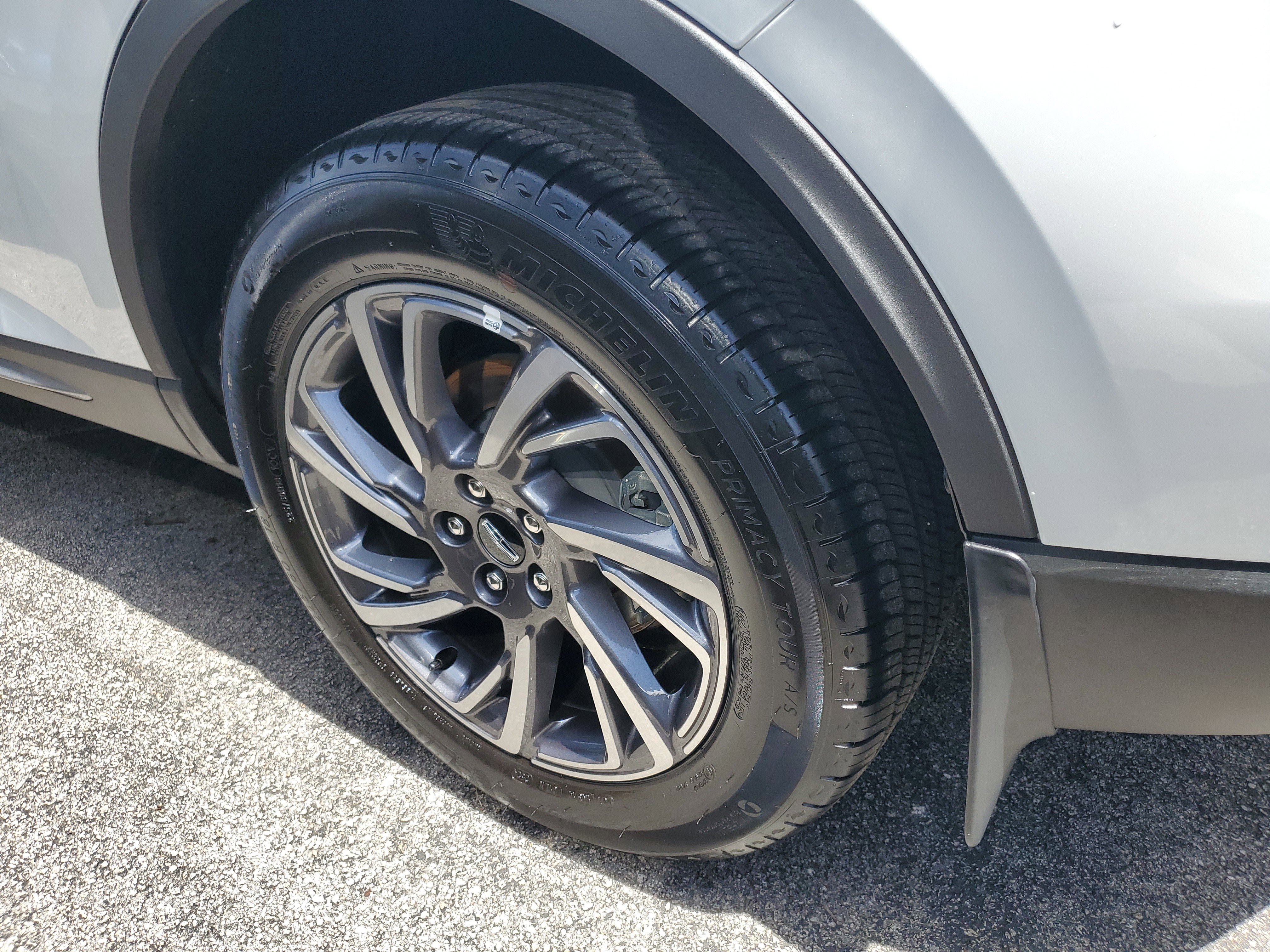 Certified 2025 Lincoln Corsair FWD image 7