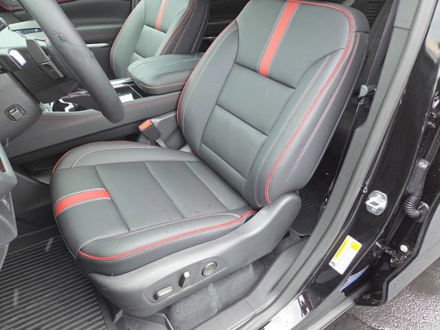 New 2027 Chevrolet Traverse RS w/ LPO, Floor Liner Package AWD/4WD image 25