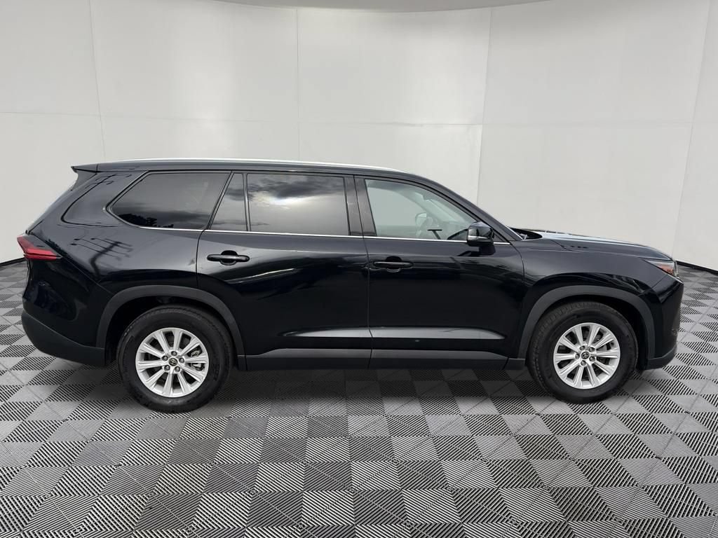 Used 2025 Toyota Grand Highlander AWD image 9