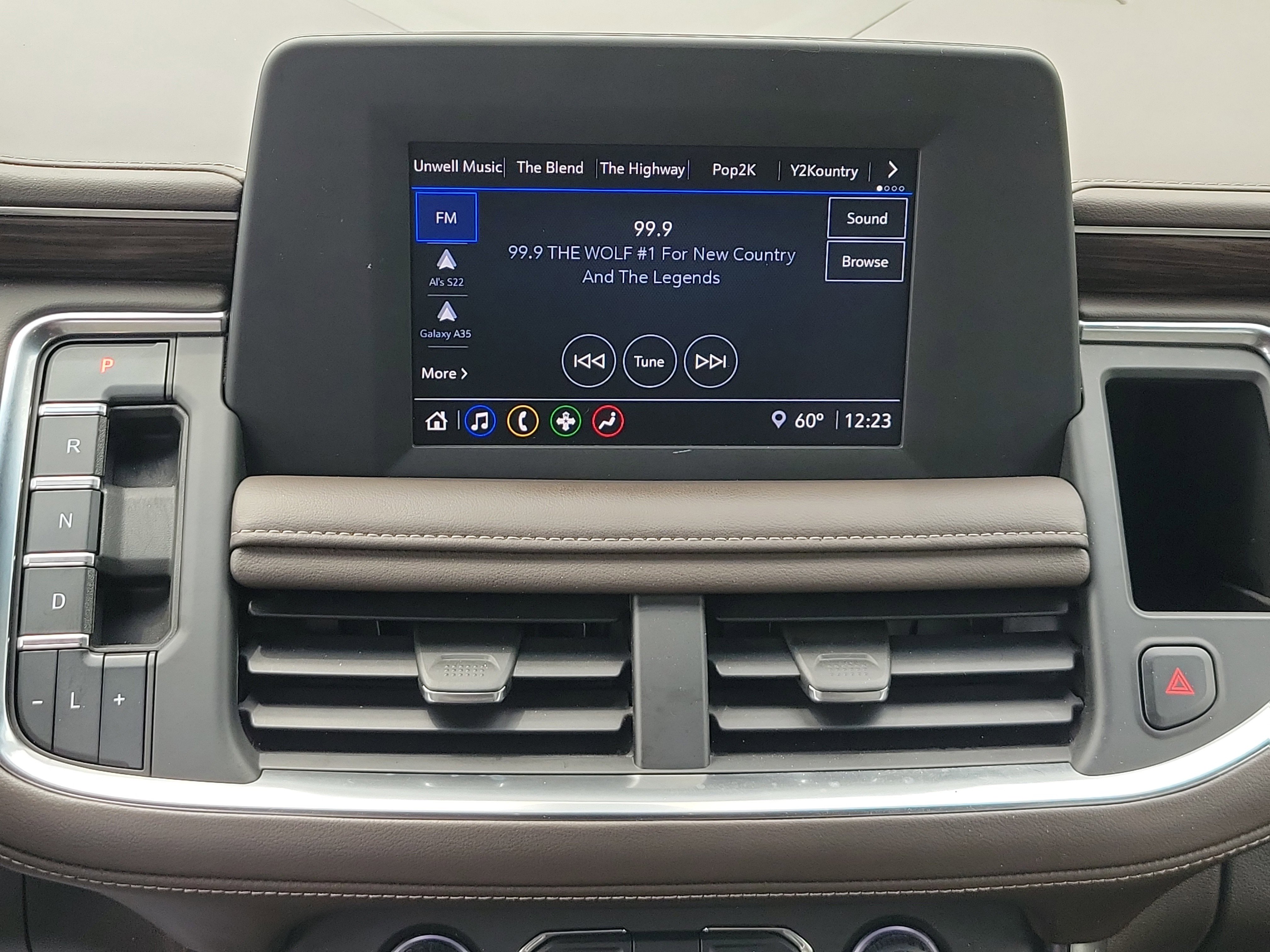 Used 2022 Chevrolet Suburban LS AWD/4WD image 26