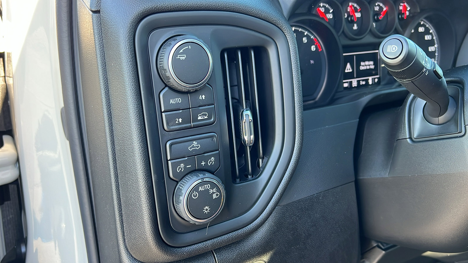 New 2026 Chevrolet Silverado 1500 Custom image 27