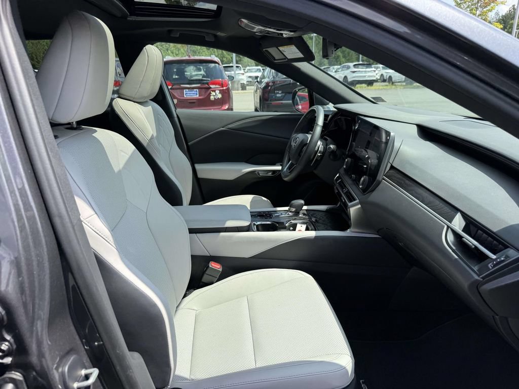 Used 2025 Lexus RX 350 Premium w/ Convenience Package AWD/4WD image 15