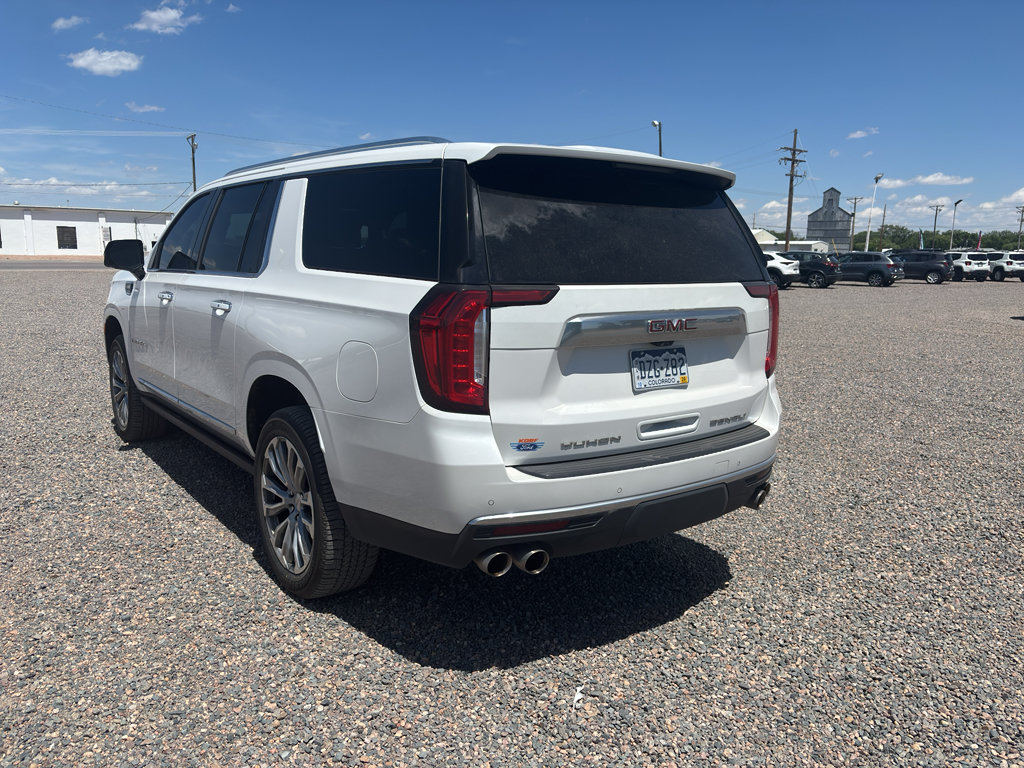 Used 2021 GMC Yukon XL Denali w/ Denali Ultimate Package AWD/4WD image 6