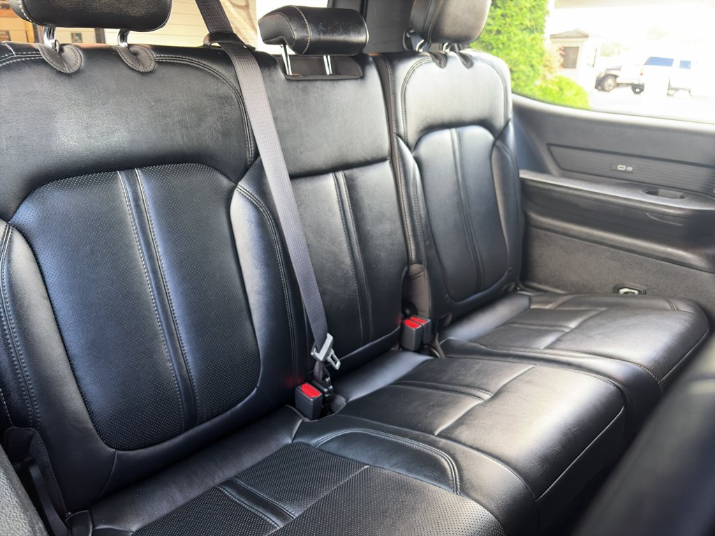 Used 2022 Jeep Wagoneer Series II AWD/4WD image 28