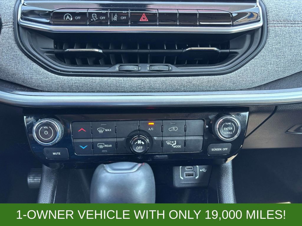 Used 2022 Jeep Compass Latitude w/ Sun and Sound Group AWD/4WD image 23