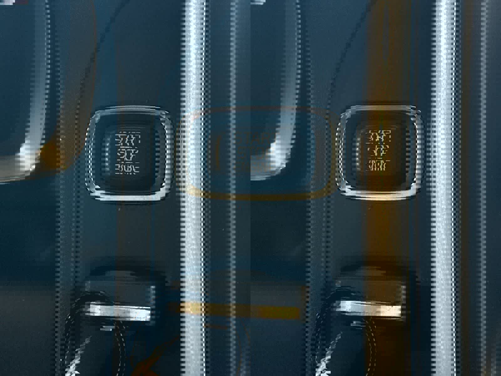 Used 2015 Volvo XC60 T6 Platinum image 23