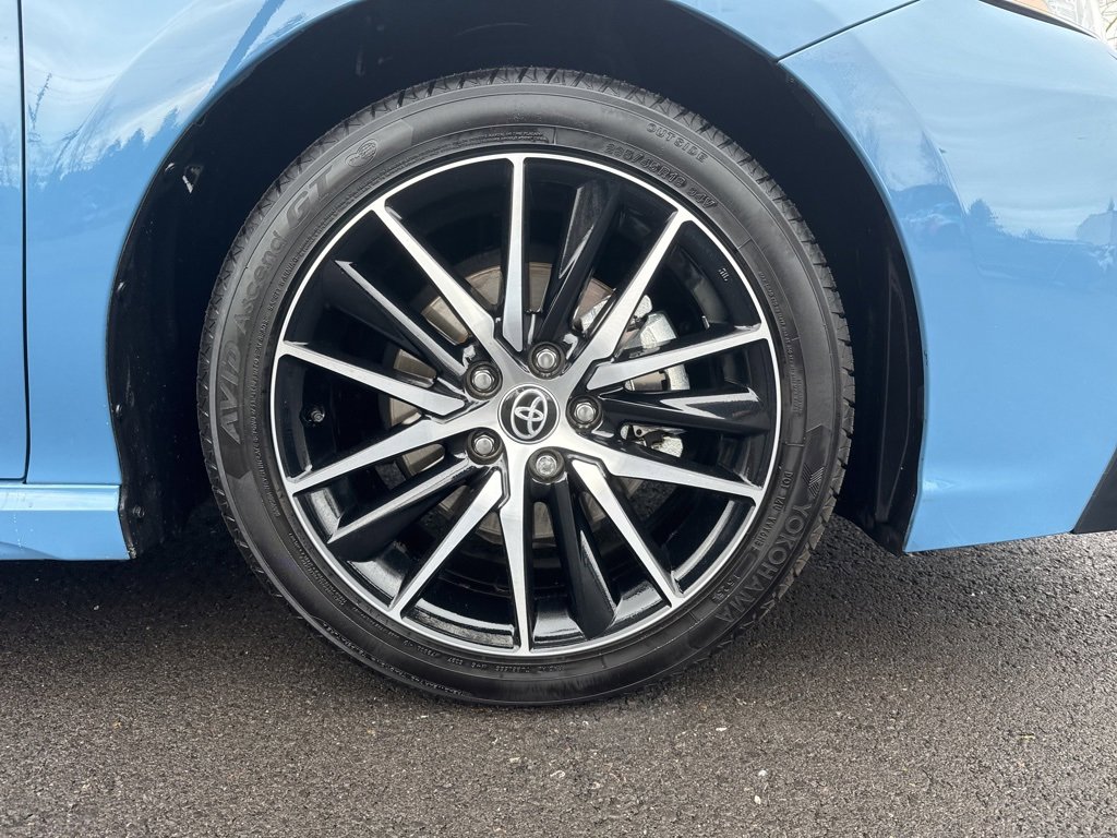 Used 2024 Toyota Camry SE image 9