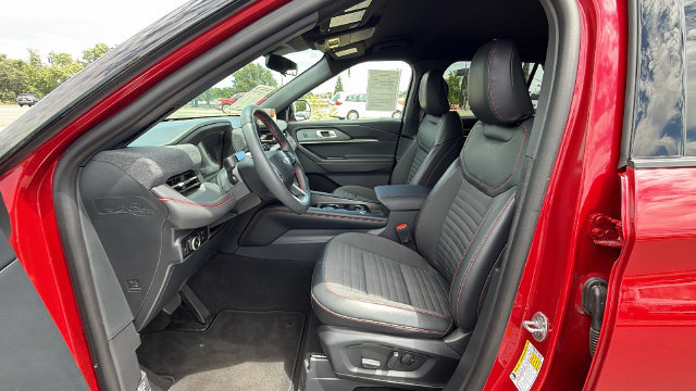 Used 2026 Ford Explorer ST-Line RWD image 33