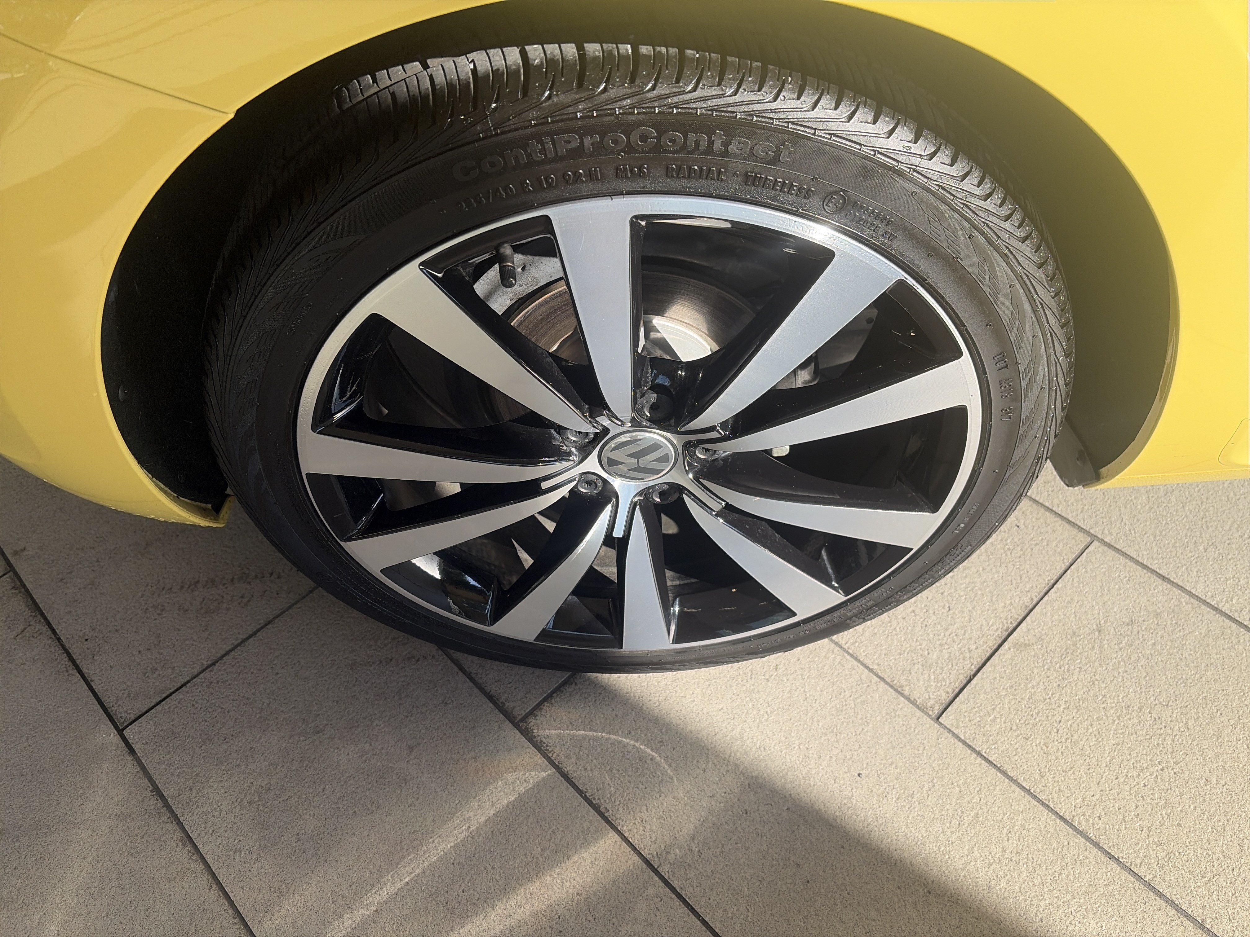 Used 2014 Volkswagen Beetle GSR FWD image 23