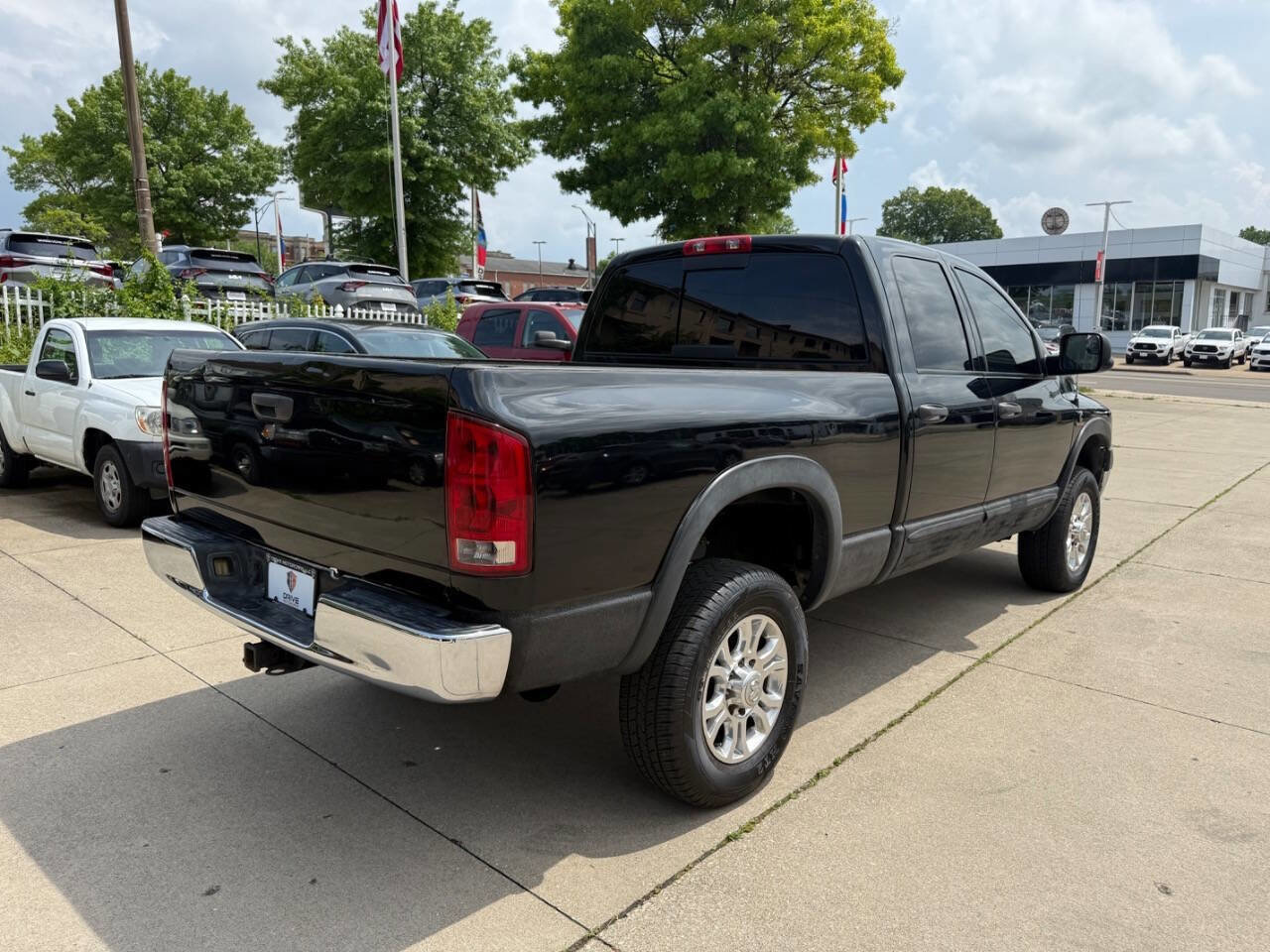 Used 2005 Dodge Ram 2500 Truck SLT w/ Quad Cab Big Horn Value Group image 5