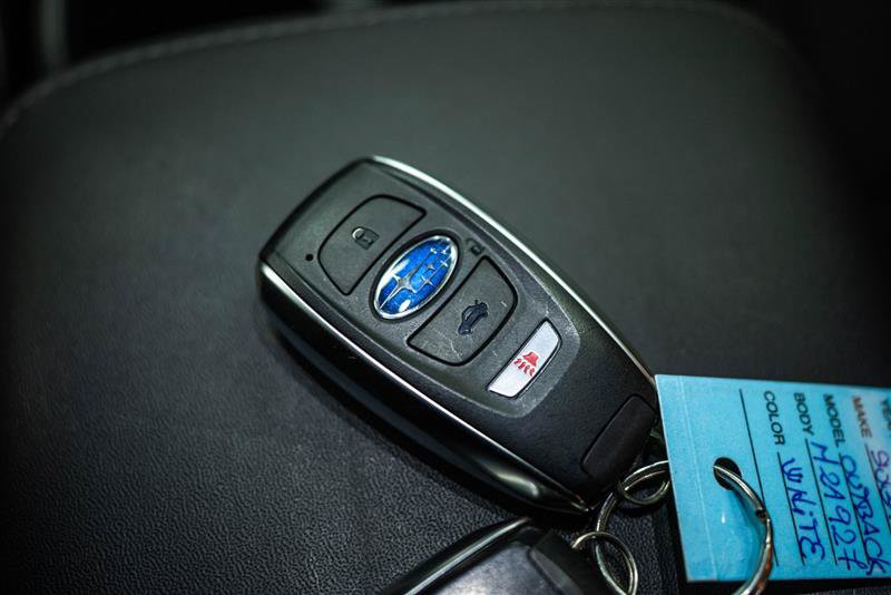 Used 2025 Subaru Outback Premium AWD/4WD image 24