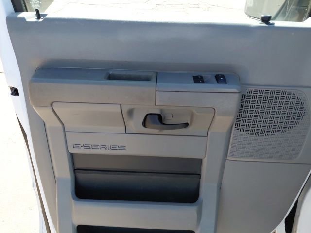 Used 2014 Ford E-250 and Econoline 250 w/ Commercial Cargo Van Package image 20
