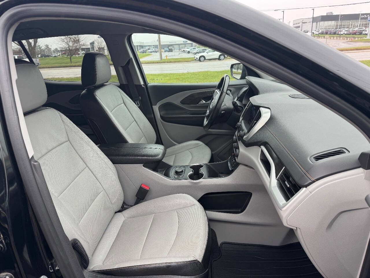 Used 2020 GMC Terrain SLT w/ Preferred Package image 14