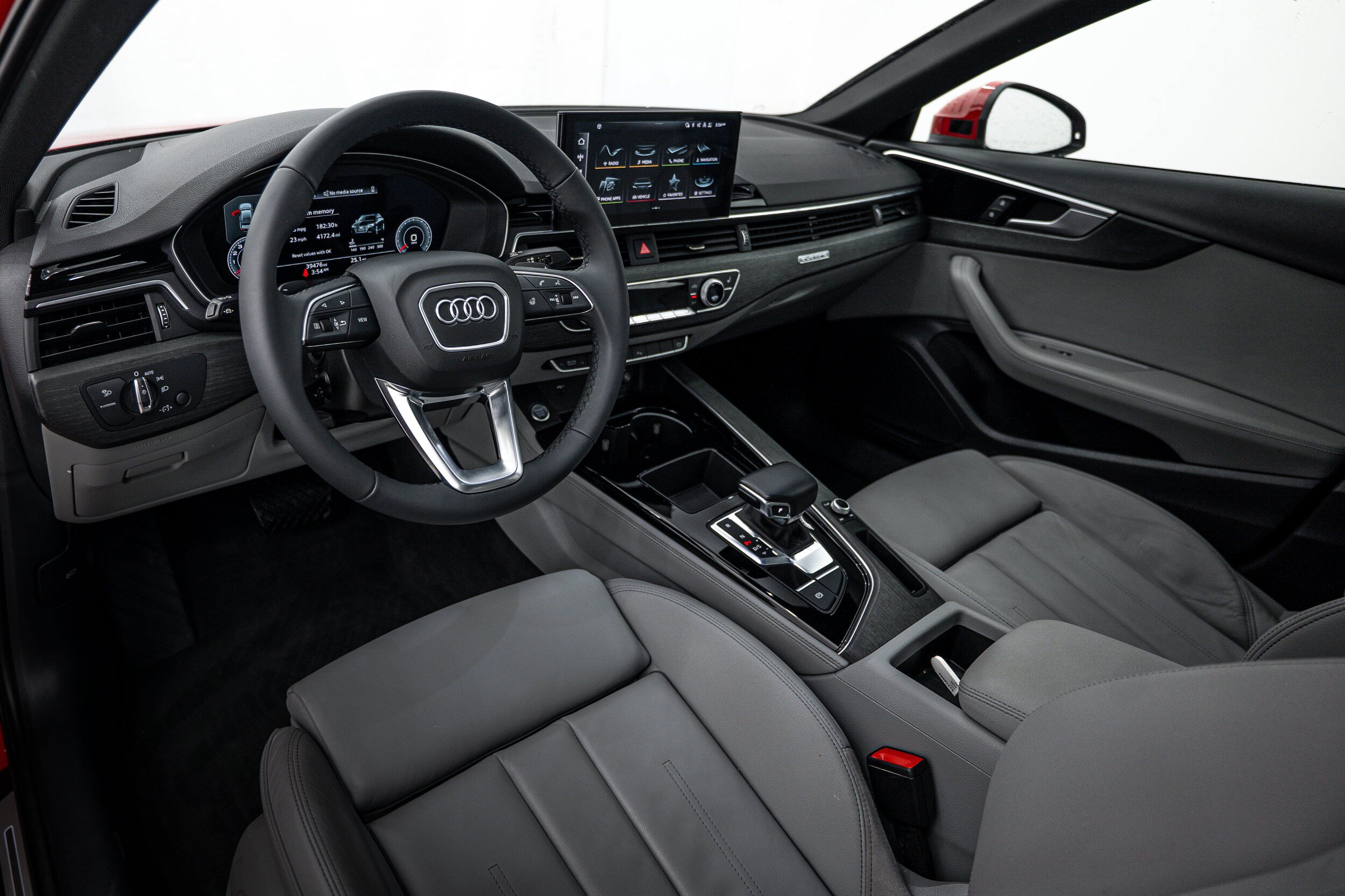 Used 2021 Audi A4 2.0T Premium Plus w/ Premium Plus Package AWD/4WD image 9