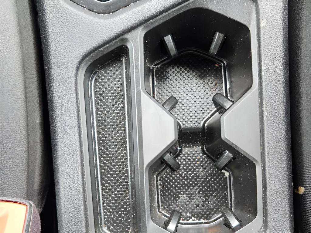 Used 2024 Volkswagen Tiguan SE image 28