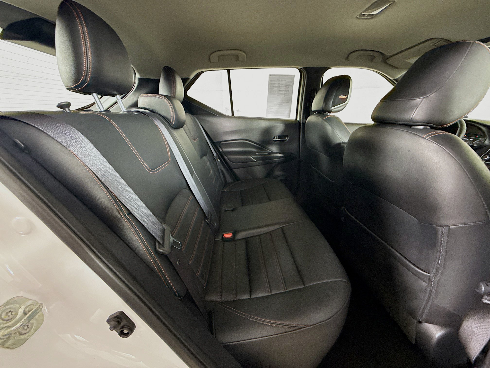 Used 2019 Nissan Kicks SR w/ SR Premium Package FWD image 33