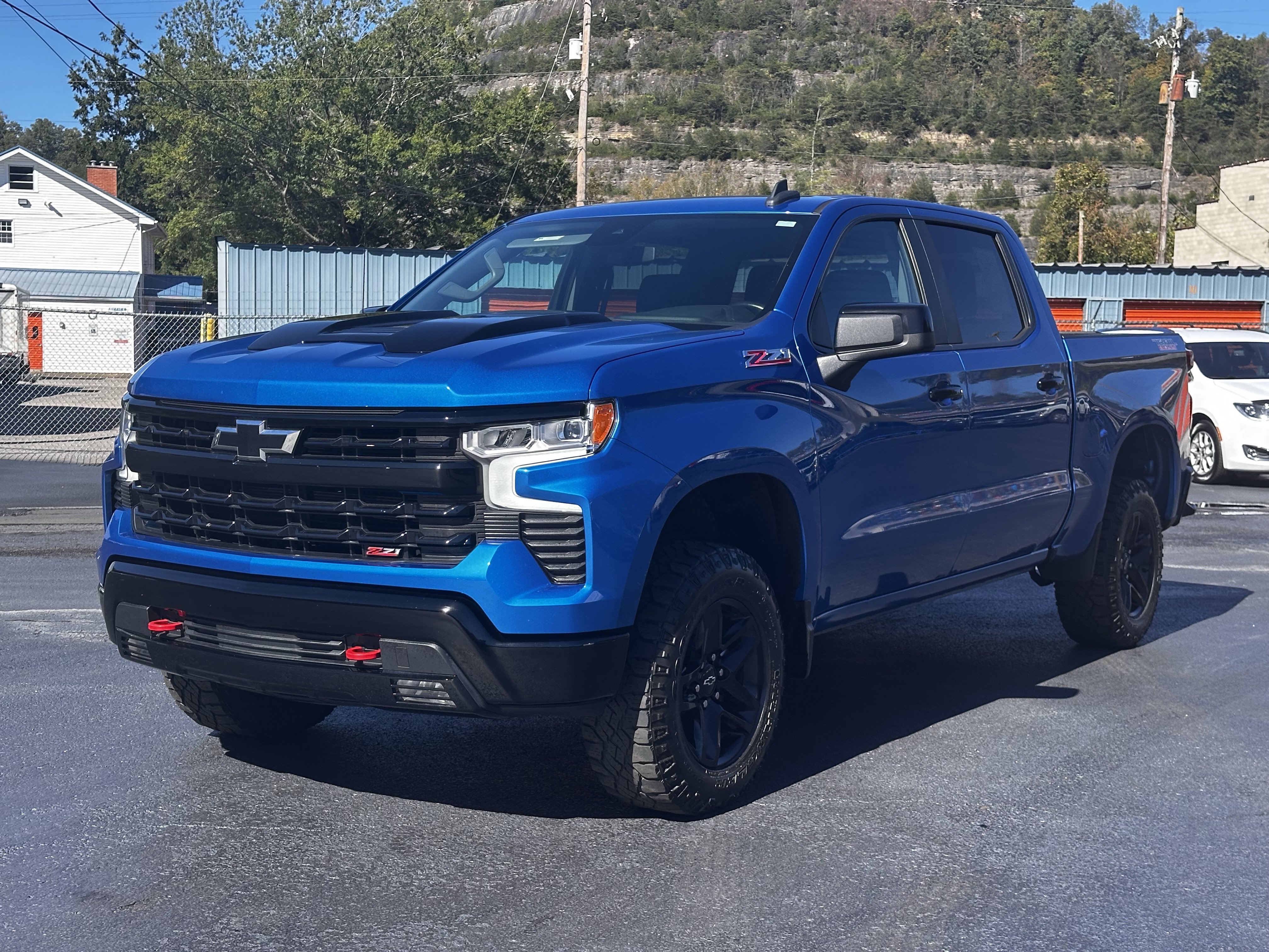 Used 2022 Chevrolet Silverado 1500 LT Trail Boss image 2