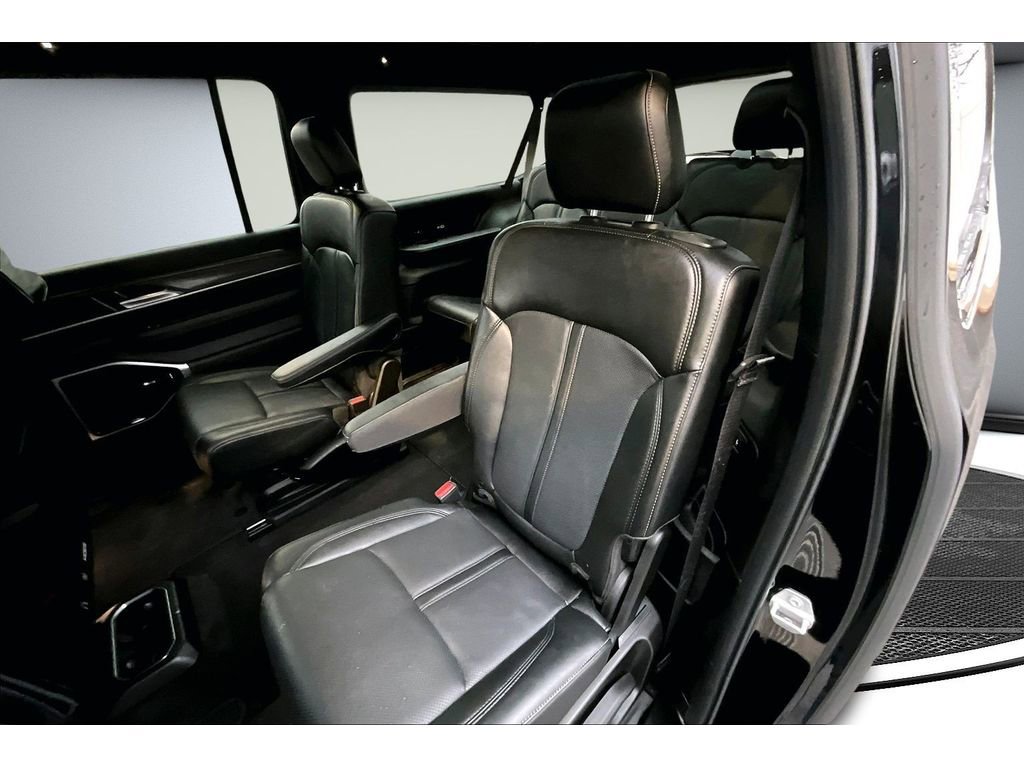 Certified 2024 Jeep Wagoneer L Series III w/ Premium Group I image 23