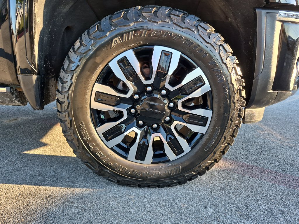Used 2024 GMC Sierra 2500 Denali Ultimate w/ Max Trailering Package AWD/4WD image 13