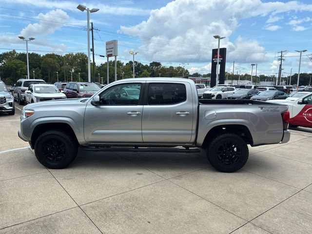 Used 2022 Toyota Tacoma SR w/ SR Convenience Package RWD image 4