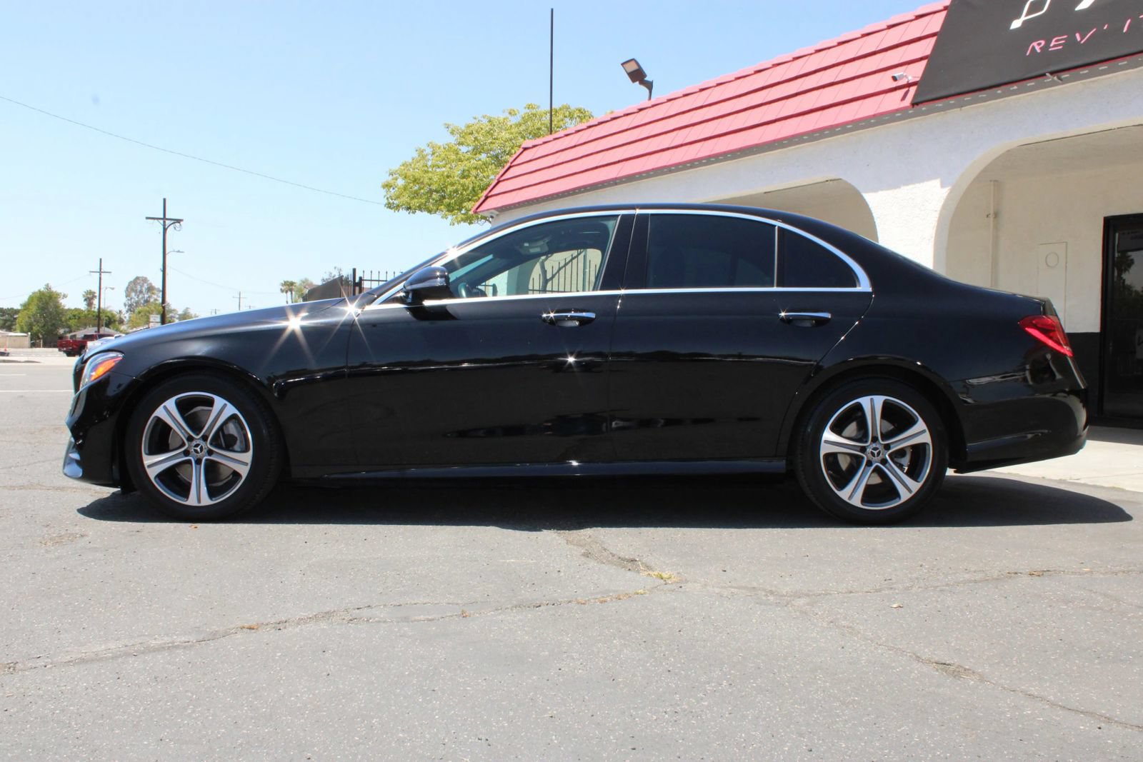 Used 2019 Mercedes-Benz E 300 image 42