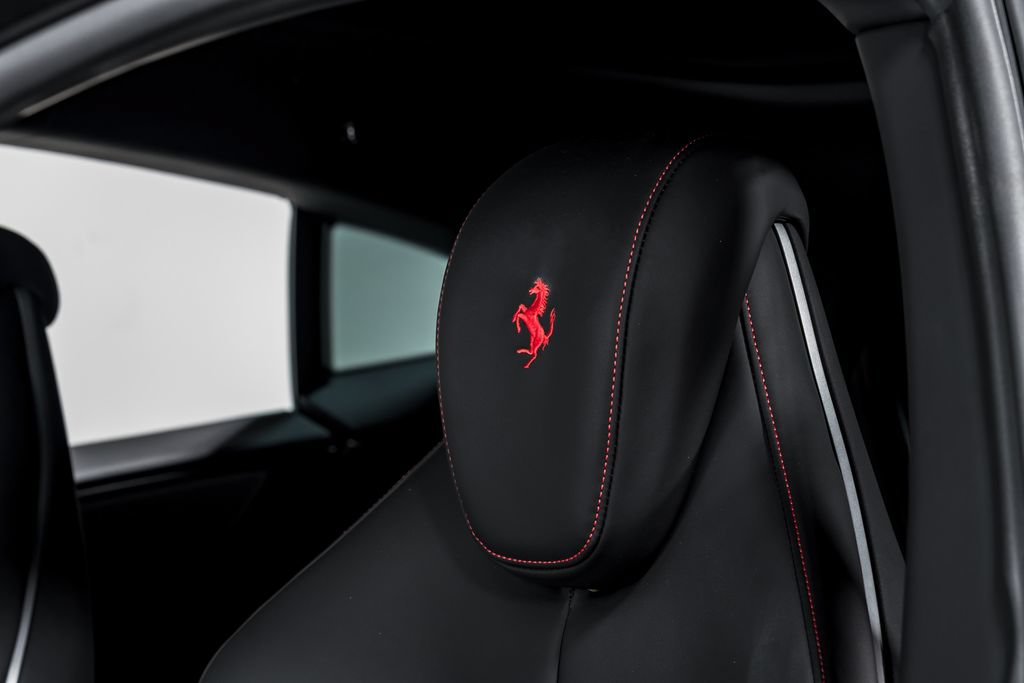 Used 2024 Ferrari Purosangue AWD/4WD image 18