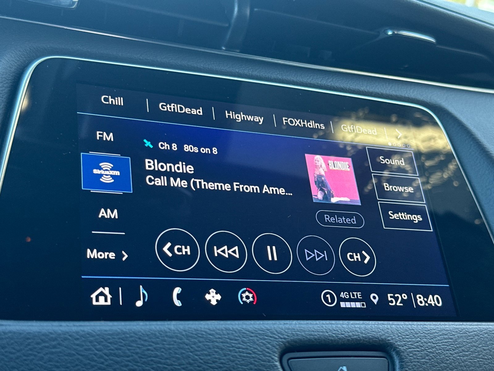 Used 2023 Cadillac XT4 Premium Luxury image 18