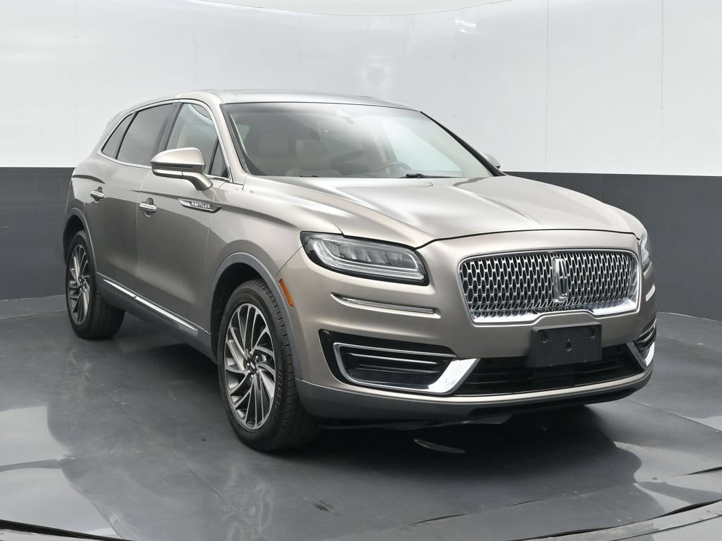 Used 2019 Lincoln Nautilus Reserve AWD/4WD image 3