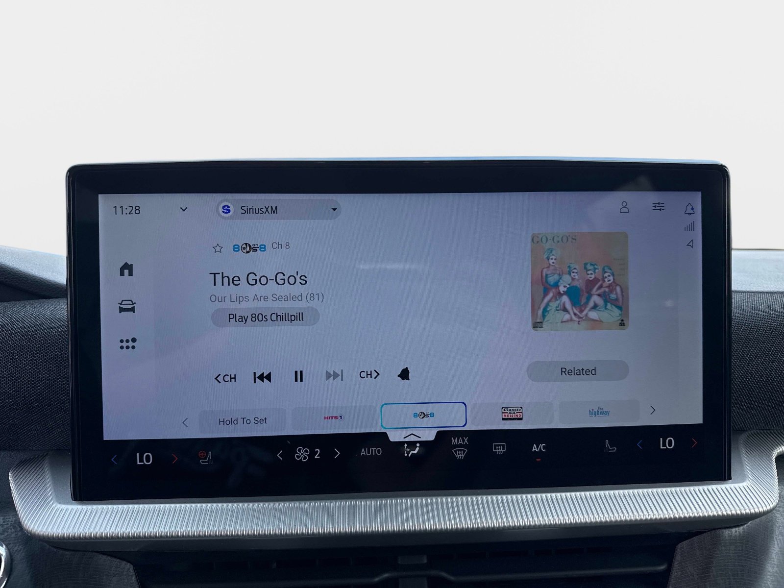 Used 2025 Ford Explorer Platinum w/ Ultimate Package image 25