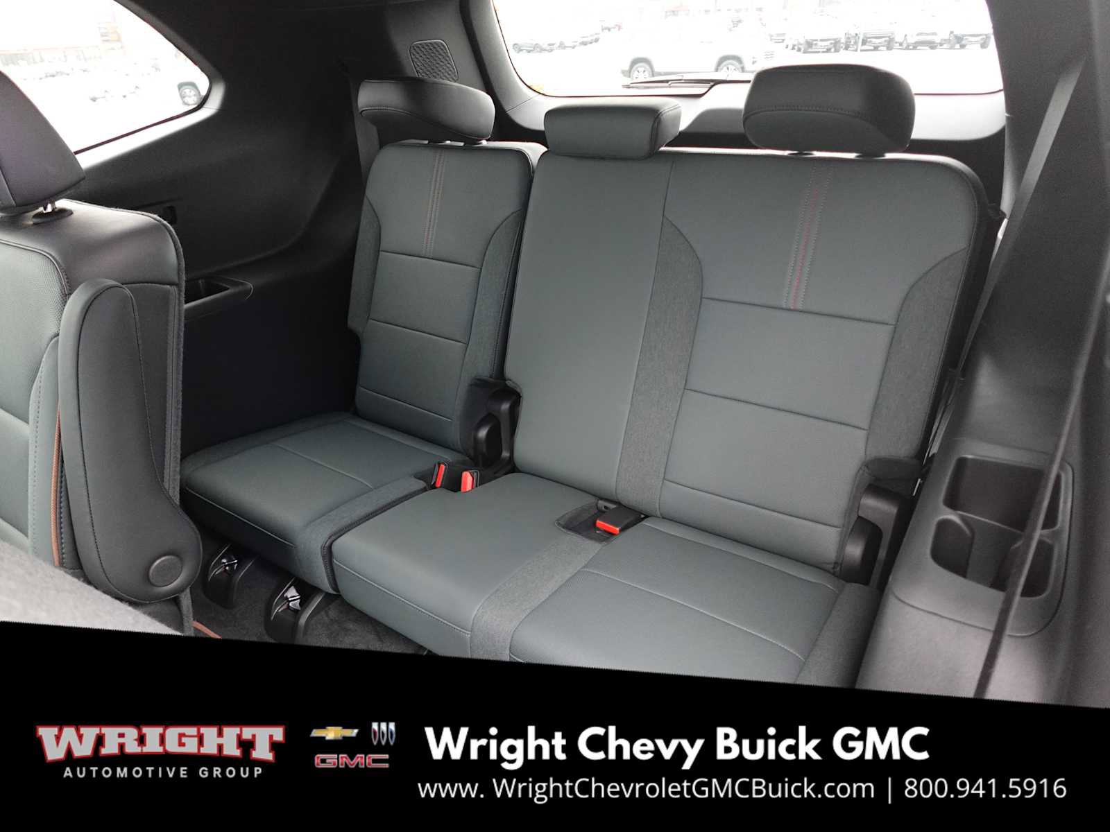 Used 2025 GMC Acadia AT4 w/ Luxury Package image 29