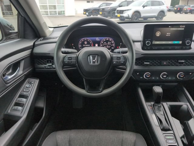 Used 2025 Honda Accord SE image 19