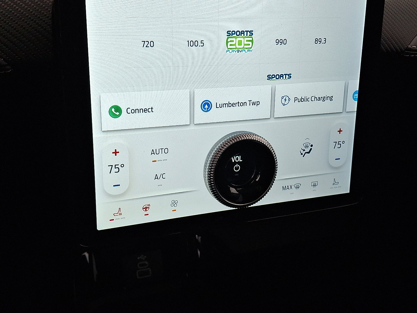 Used 2025 Ford Mustang Mach-E Premium image 18