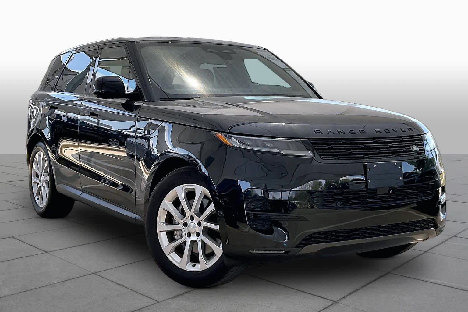 Used 2025 Land Rover Range Rover Sport SE AWD/4WD image 3
