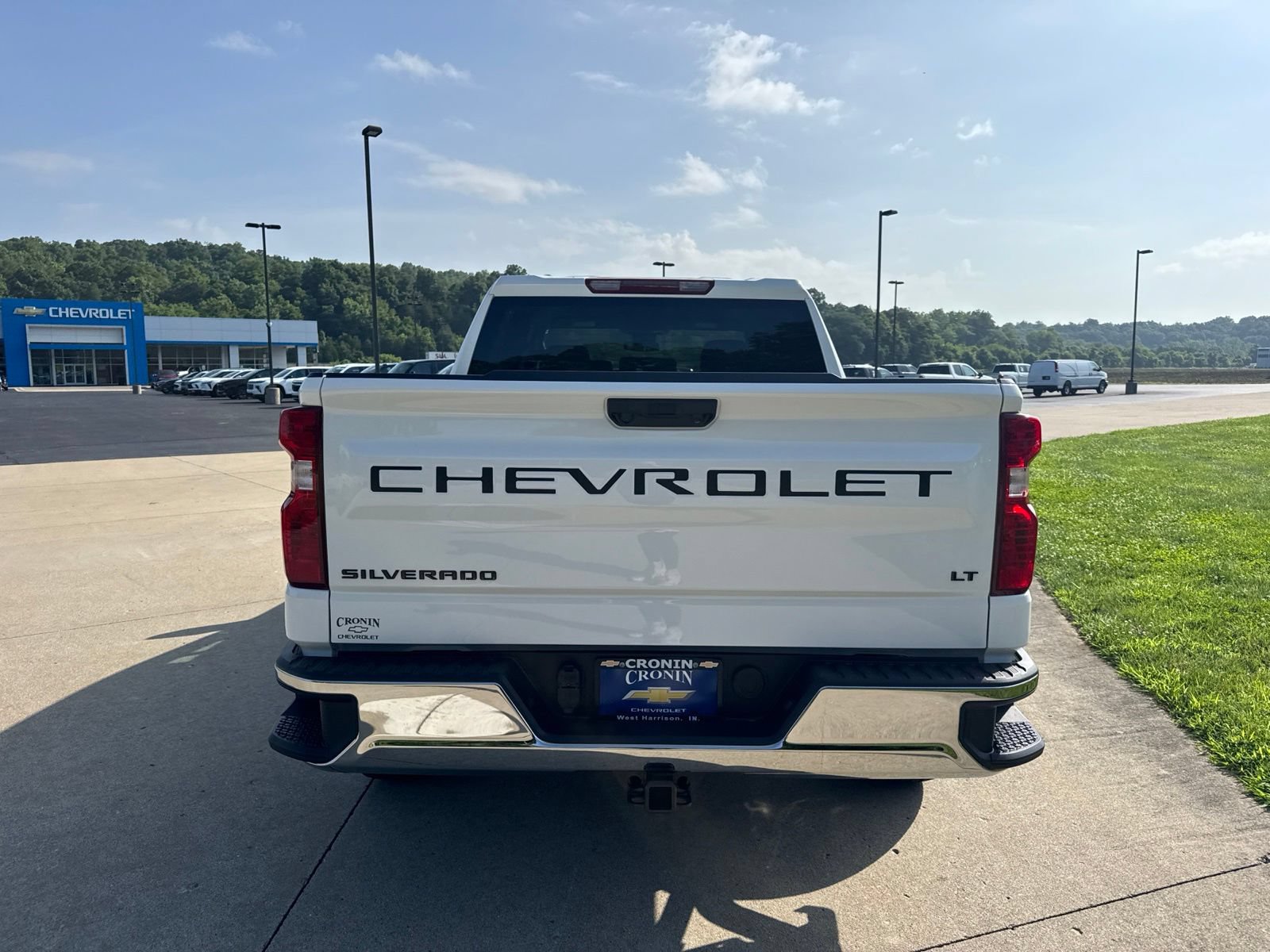 New 2026 Chevrolet Silverado 1500 LT w/ LPO, Dark Essentials Package AWD/4WD image 5