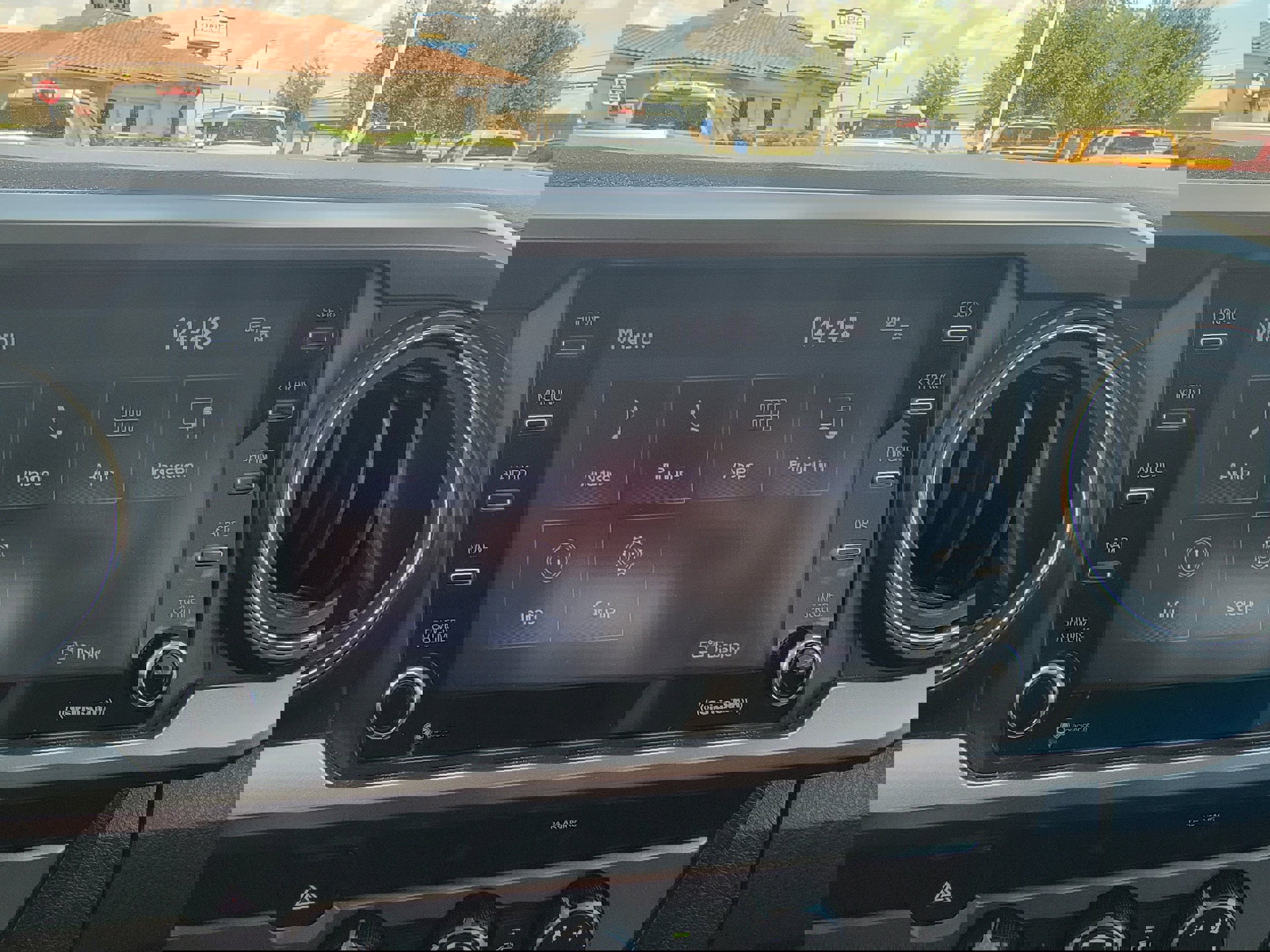 Used 2023 Toyota Tacoma SR5 w/ SR5 Appearance Package image 23