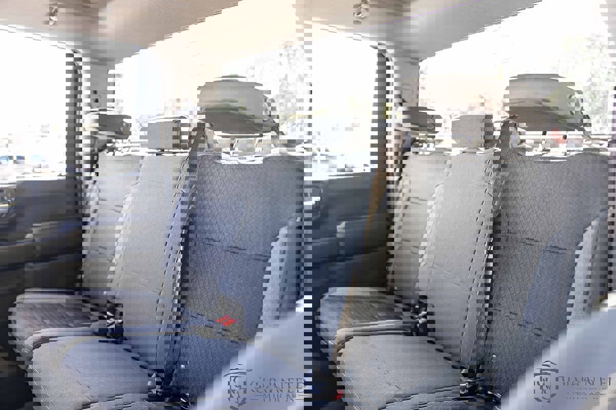 Used 2022 Chevrolet Silverado 2500 Custom w/ Custom Value Package image 28