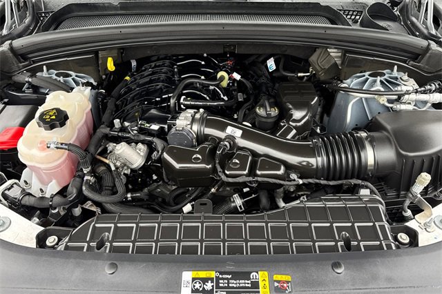 Used 2023 Jeep Grand Cherokee L Laredo image 56