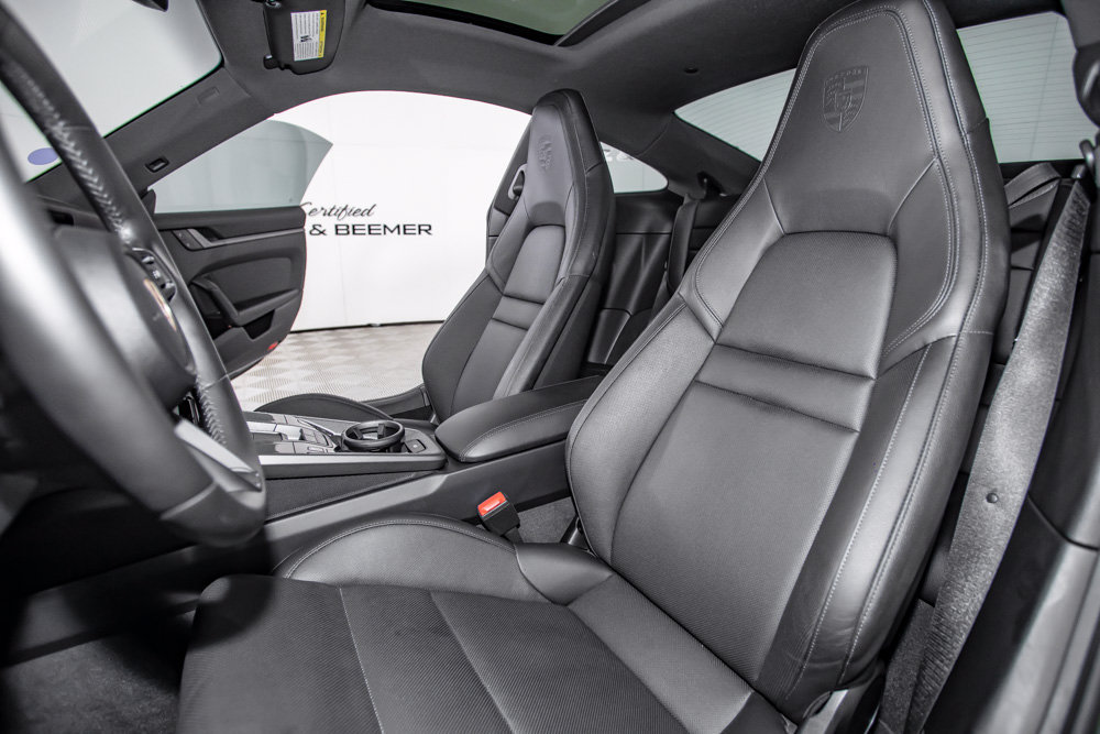 Used 2025 Porsche 911 Carrera RWD image 11