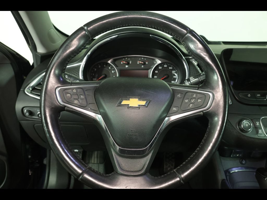 Used 2018 Chevrolet Malibu LT FWD image 10