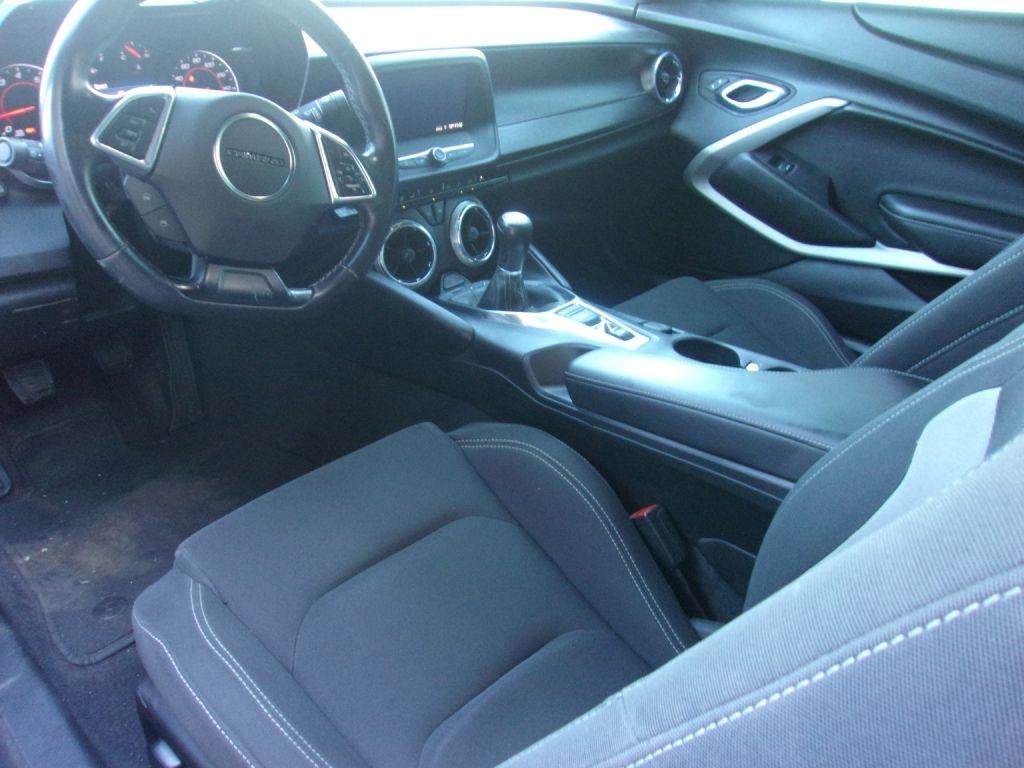 Used 2020 Chevrolet Camaro LS RWD image 8