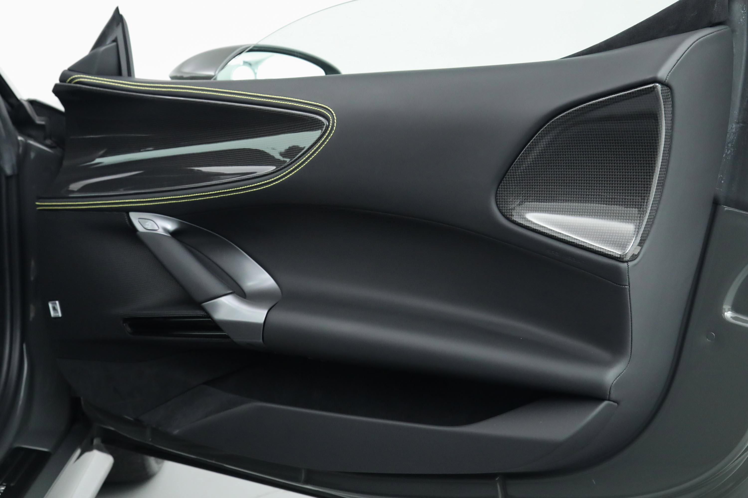 Certified 2022 Ferrari SF90 Spider image 41